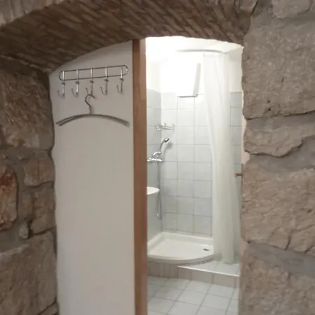 Daniela Apartament *